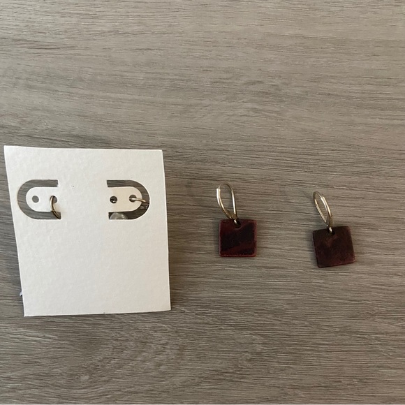 Earring Set - Picture 3 of 3